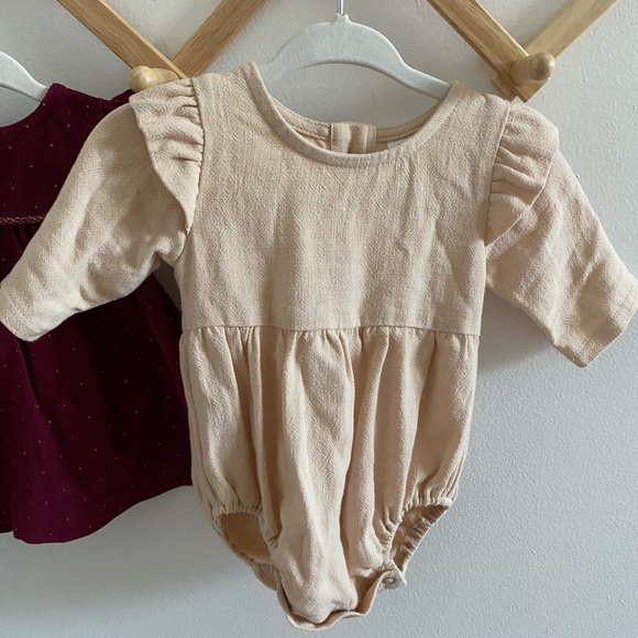 Newborn dress bundle! - Picture 2 of 10